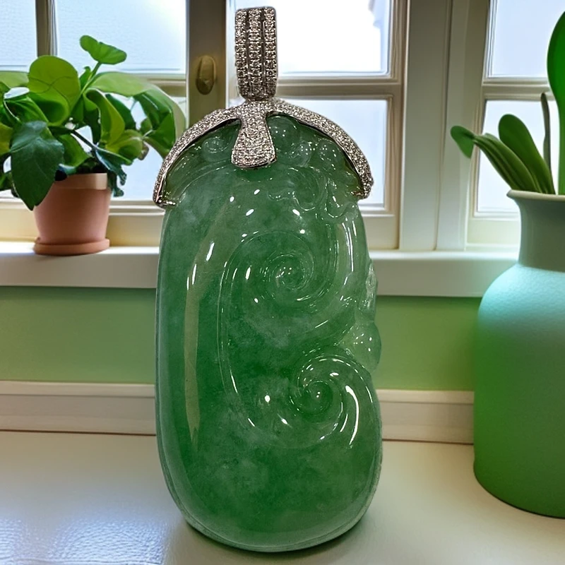 天然缅甸翡翠18k白金时尚镶嵌吊坠绿如意吊坠镶嵌南非钻石精美