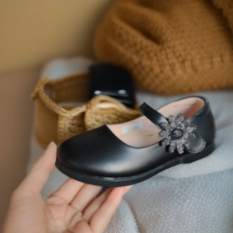 6880皮 舒适简约柔软透气