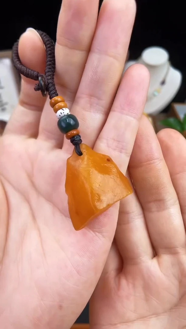 琥珀未镶嵌珠宝奇石柒月