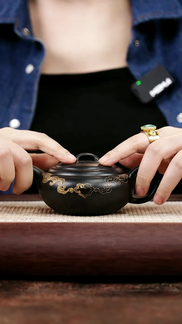 【闪购商品】余伟伟 【紫气东来】+烤漆小屏风1个