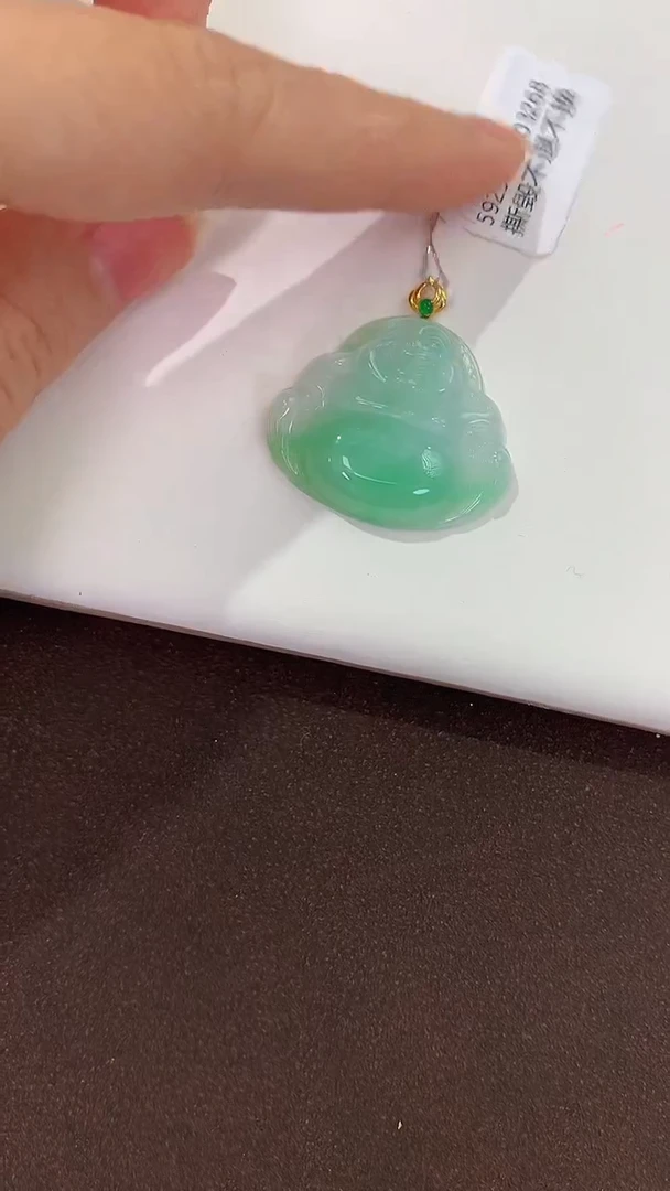 翡翠18K金镶嵌颈饰天然缅甸A货翡翠1