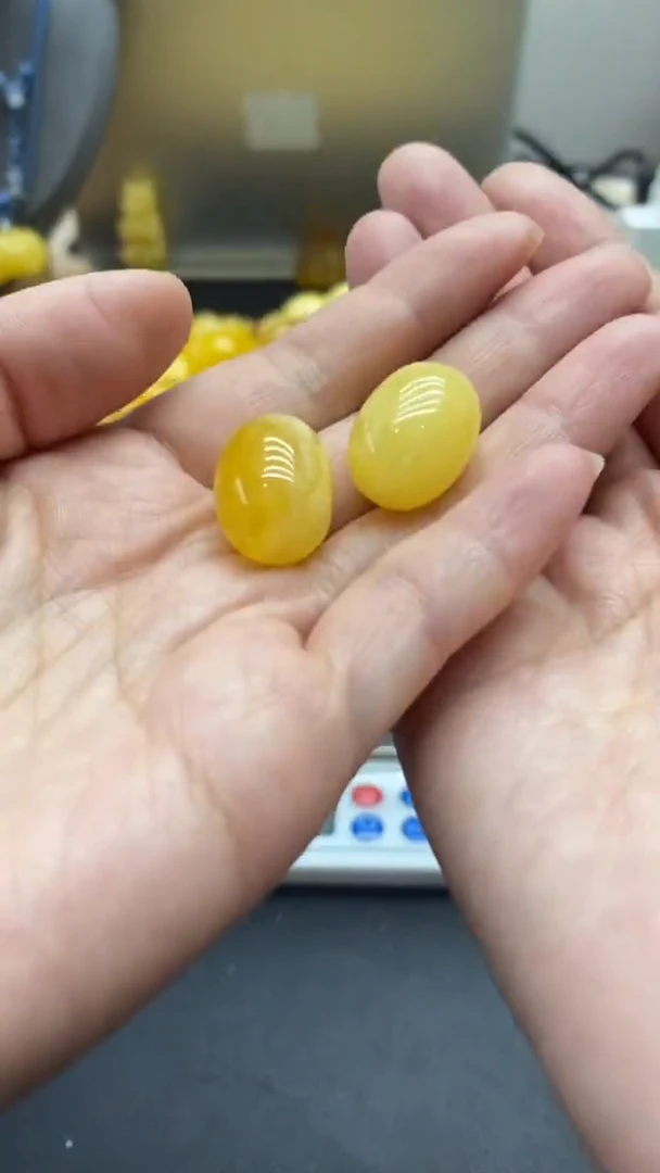 琥珀未镶嵌珠宝奇石2850多样性发其一默认有瑕