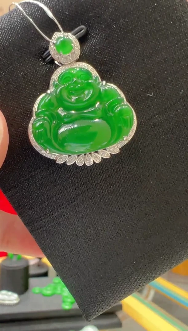 【闪购商品】翡翠吊坠(不含链)18K金镶嵌