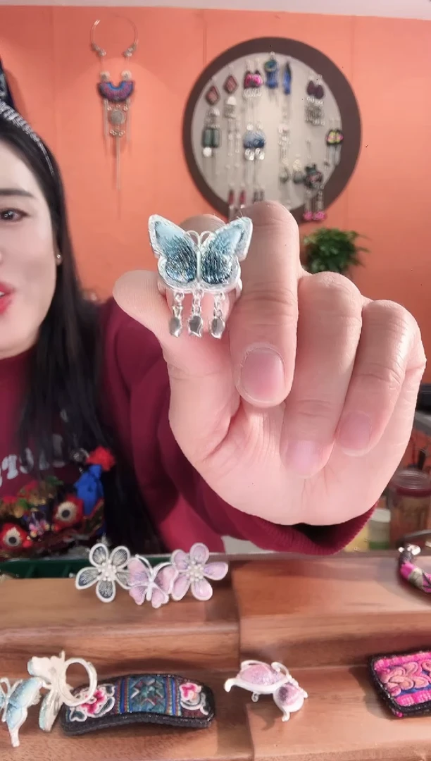 织绣手工苗绣刺绣首饰35