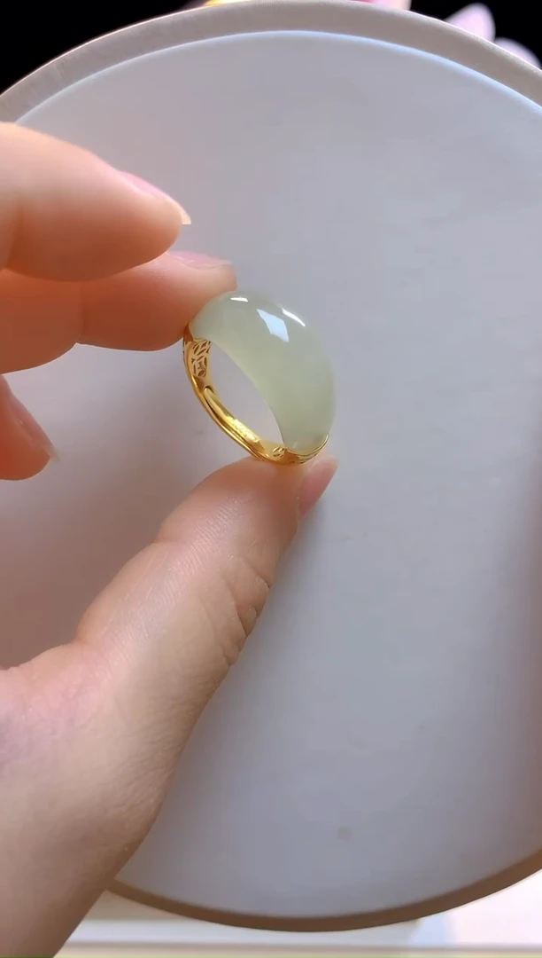 银S925镶嵌戒指和田玉大班戒指