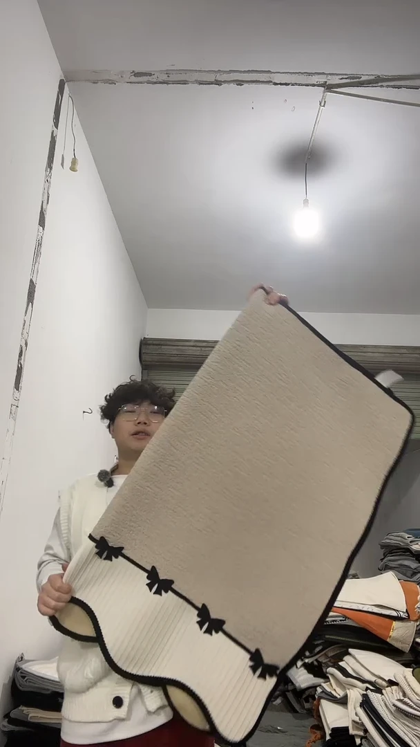 雪尼尔90*260浅咖色碟依