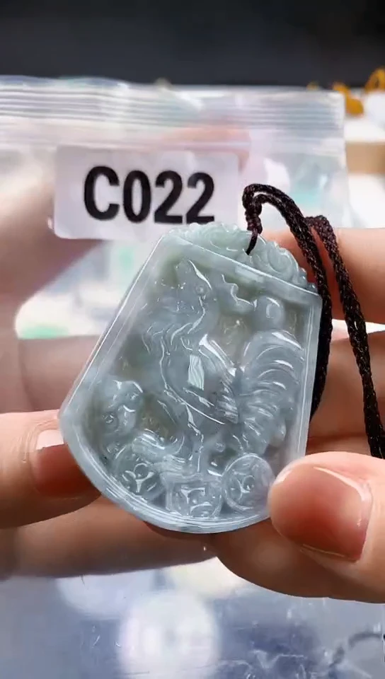 翡翠未镶嵌颈饰天然翡翠吊坠挂件