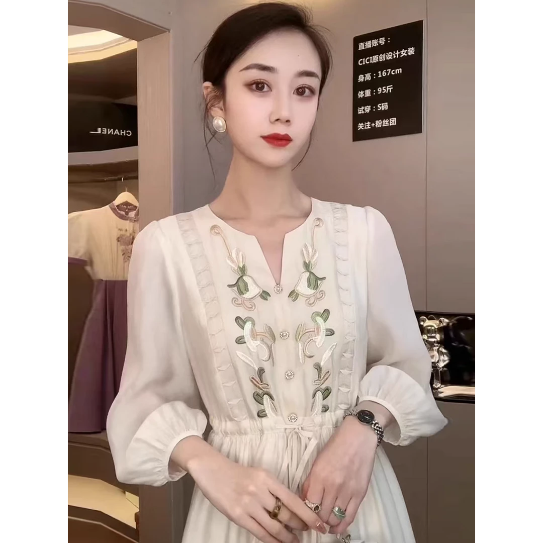 新中式国风重工刺绣夏季连衣裙2025收腰女宽松显瘦气质绣花长裙子