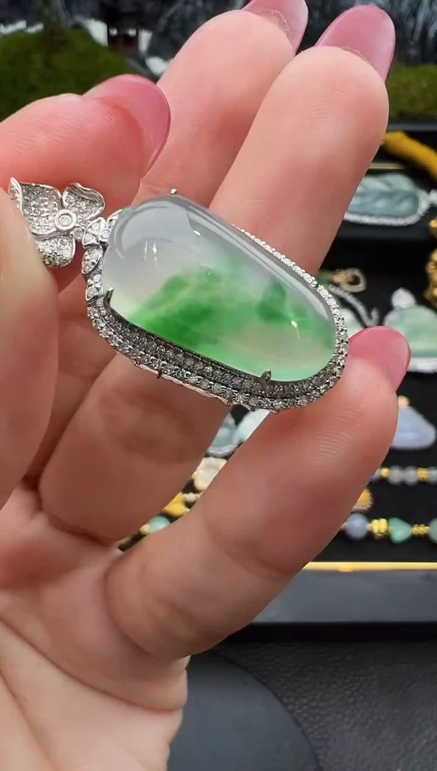 吊坠(不含链)18K金镶嵌翡翠勿拍