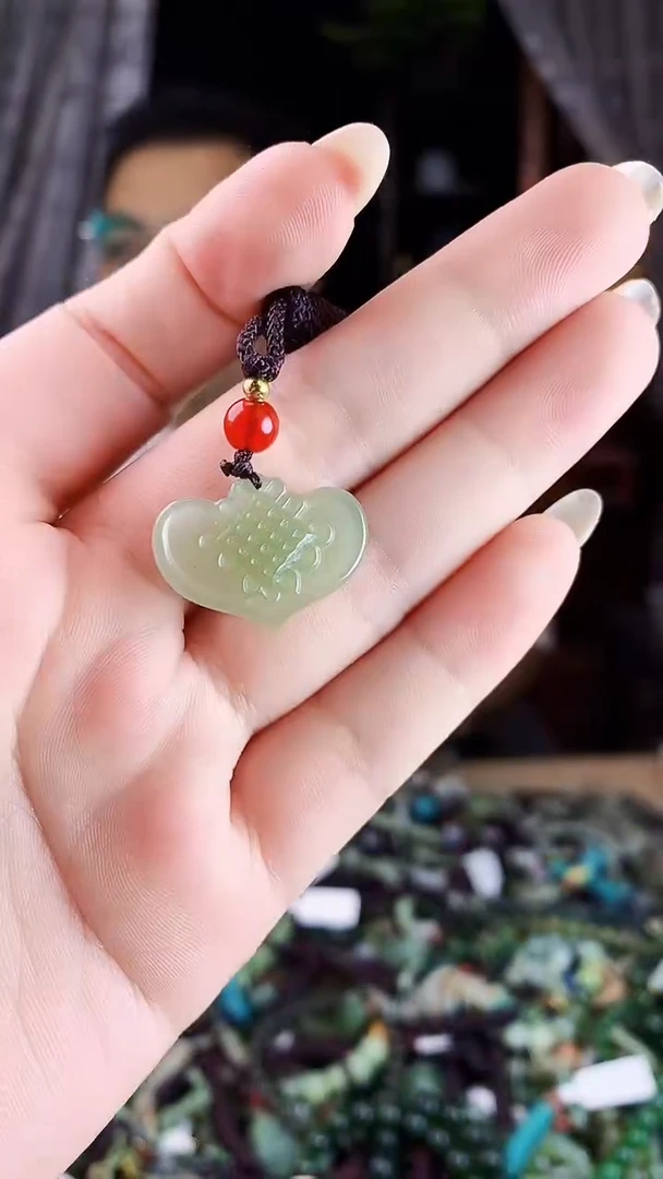 未镶嵌和田玉挂件多样性发货拍一发一