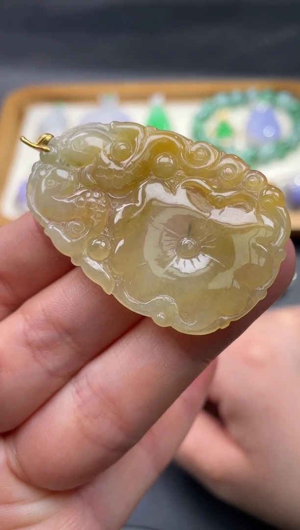 【闪购商品】翡翠颈饰18K金镶嵌23........