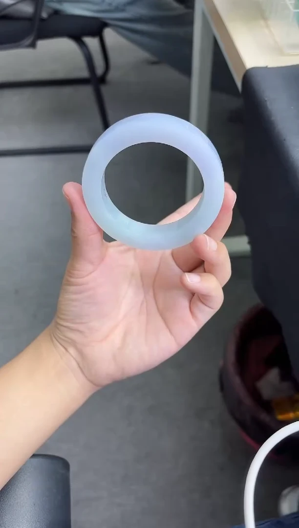 未镶嵌手镯定制翡翠译手镯