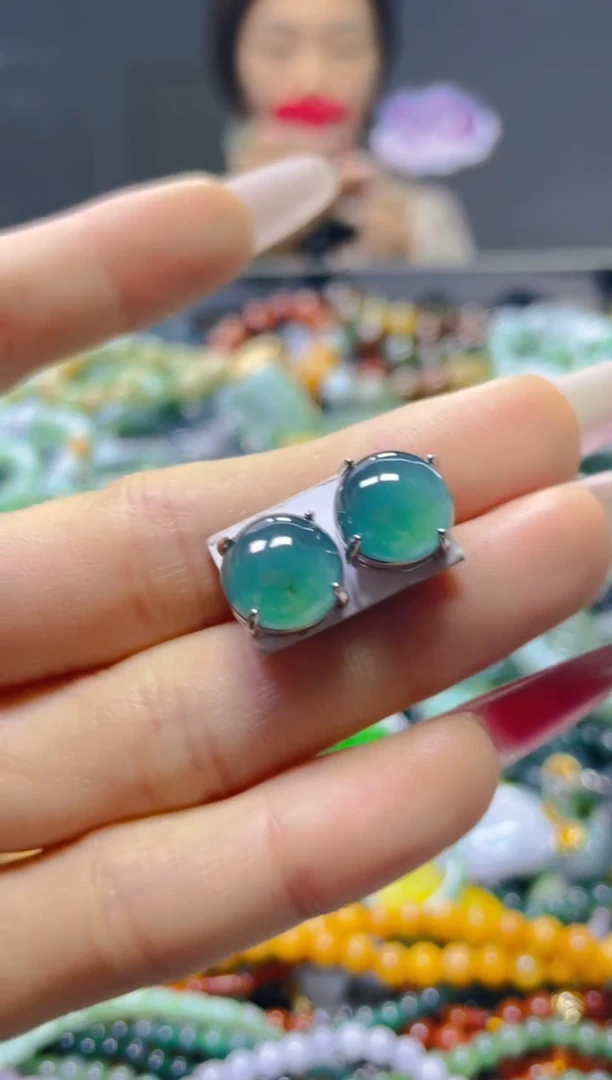 颈饰未镶嵌翡翠/M/翡翠A货，一件也是批发价