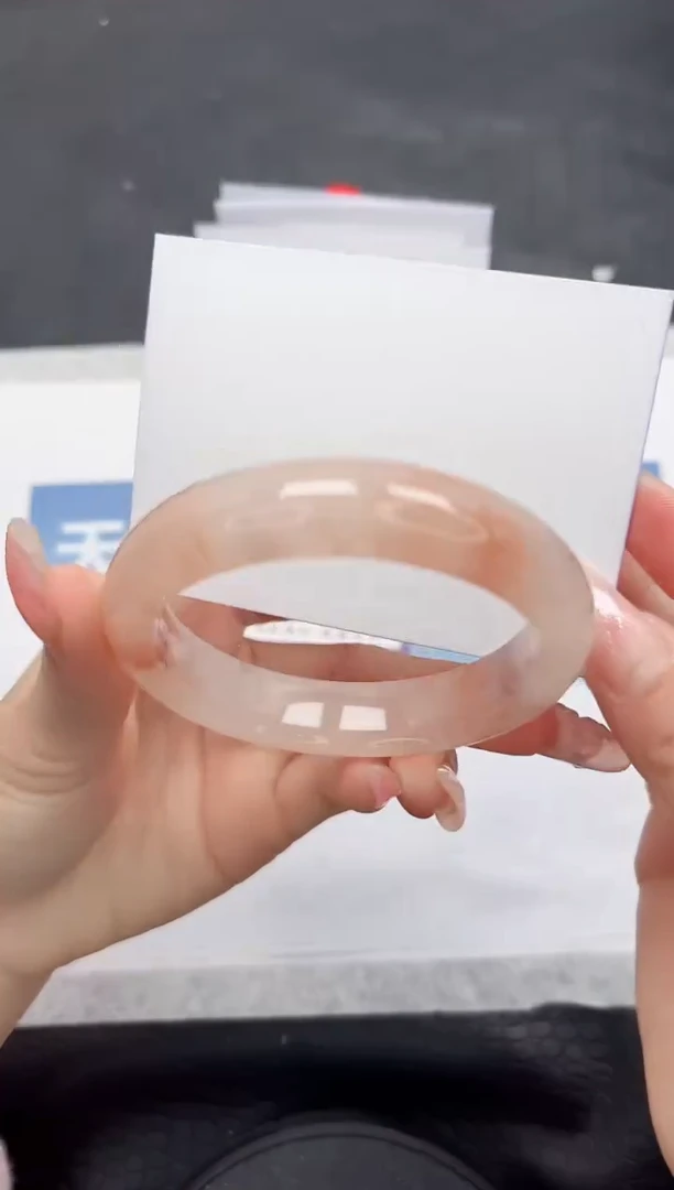 【闪购商品】石英质玉手镯未镶嵌O160-58.4