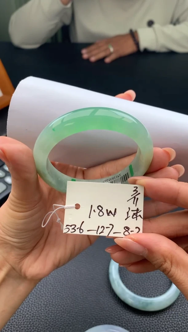 未镶嵌手镯翡翠翡翠手镯 下单联系小耳机#