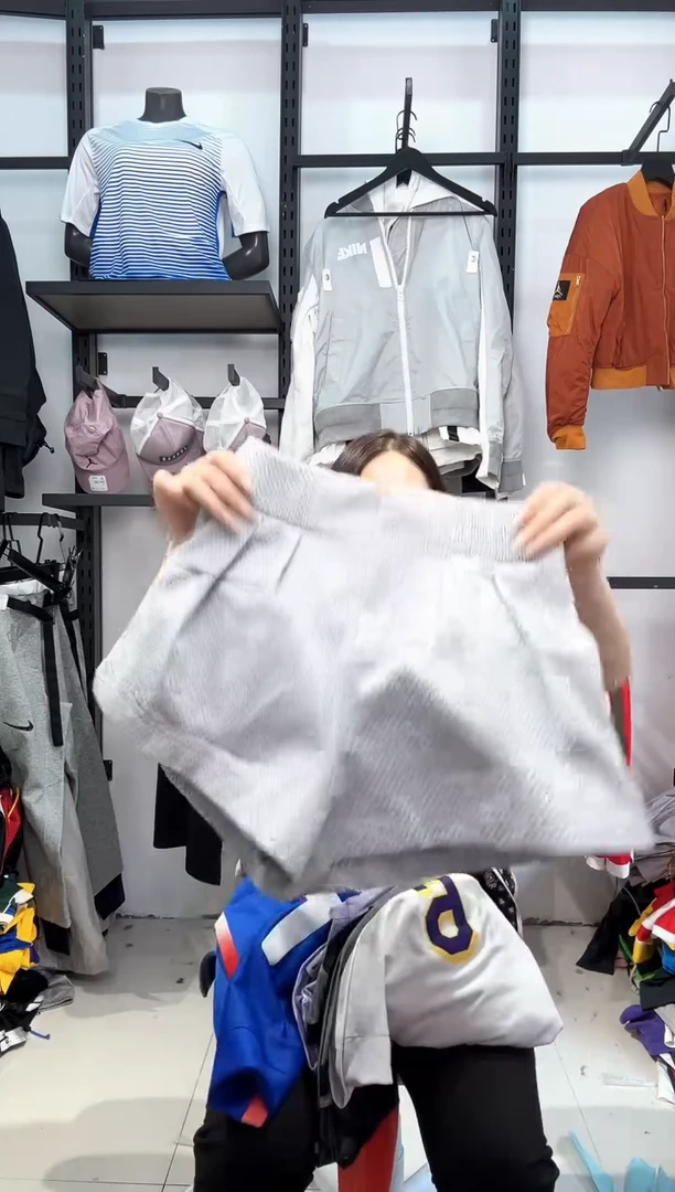 2296    编码  耐克卫衣服饰过款为准 尺码