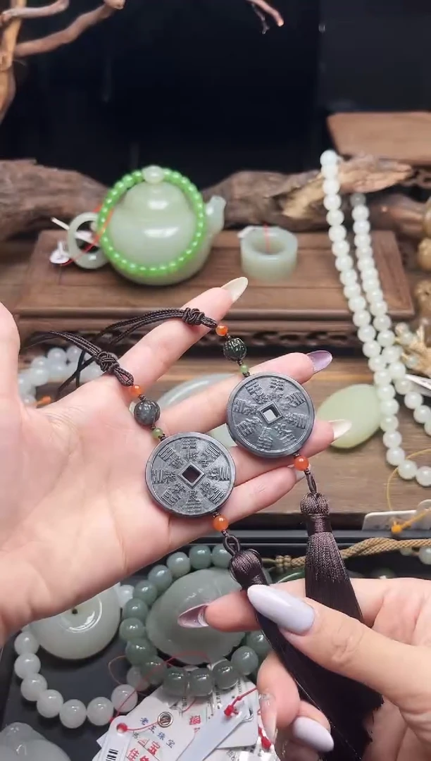 吊坠(不含链)未镶嵌和田玉若羌毛毛矿 山鬼车挂多样性发一有瑕疵