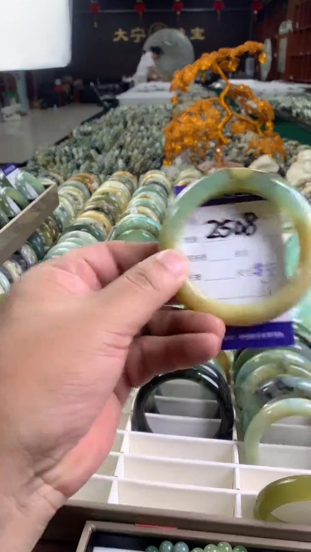 未镶嵌蛇纹石玉手镯2508