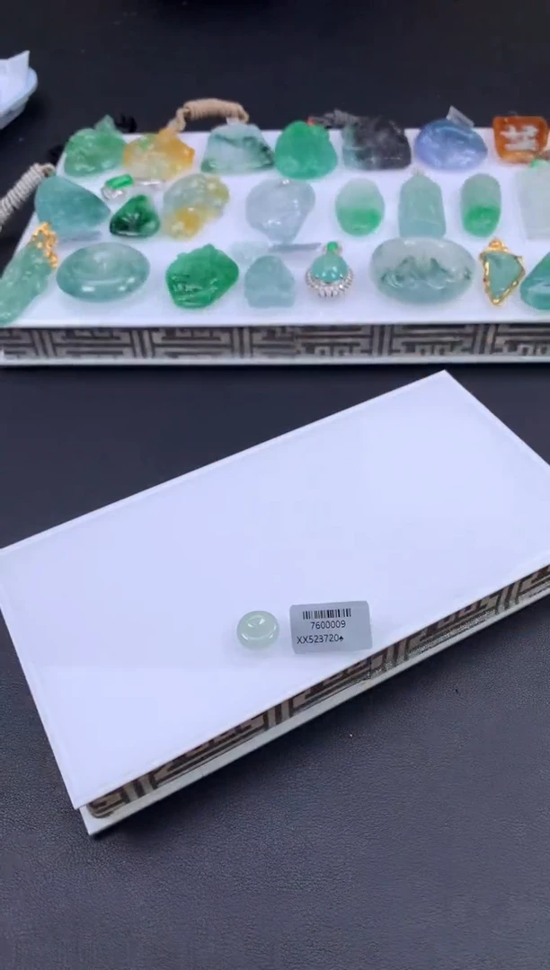 未镶嵌定制翡翠翡翠