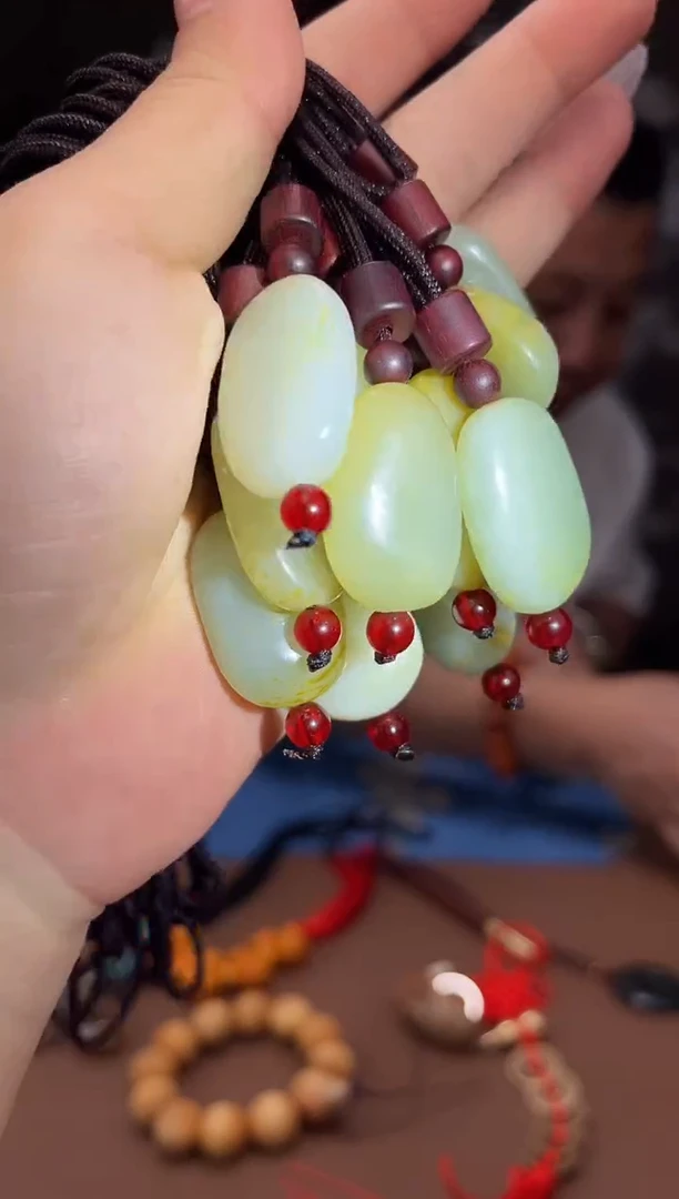 和田玉未镶嵌颈饰A831