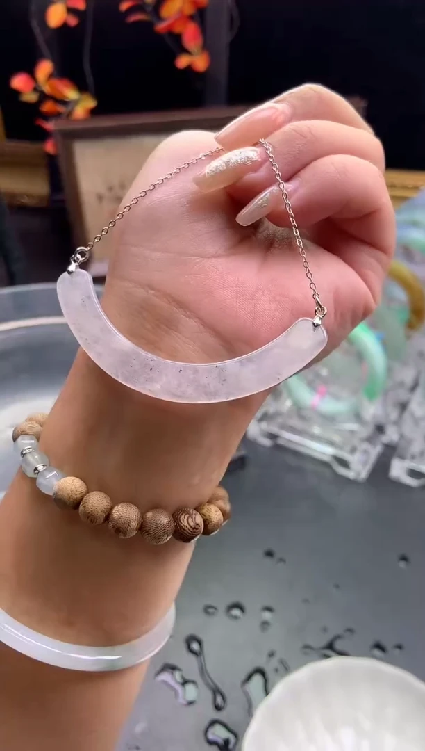 未镶嵌玉璜定制翡翠玉璜