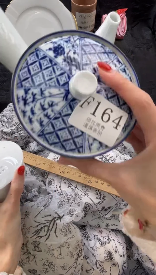 瓷片爱**漫       F164