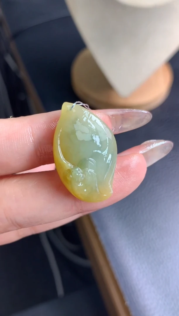 定制翡翠未镶嵌毛货