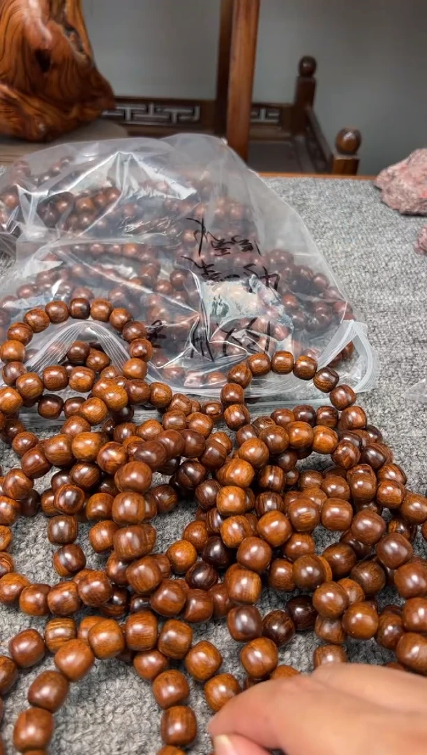 贡木1.3*1.4老型巴布亚贡木