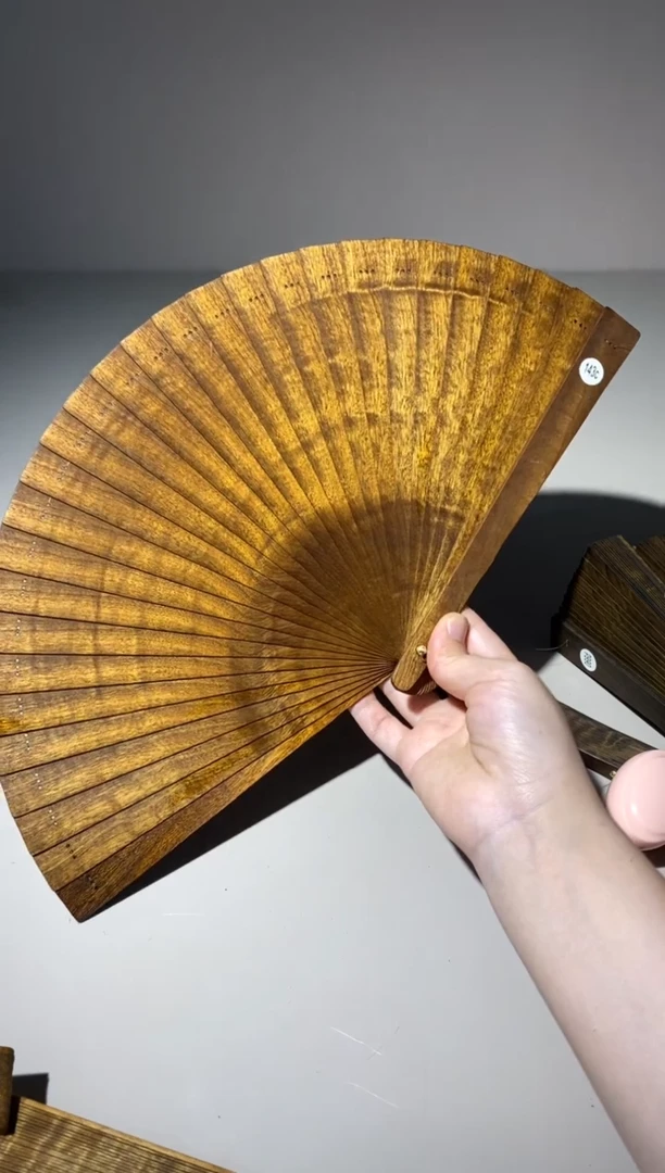金丝楠用****0金丝楠木小叶桢楠扇143c