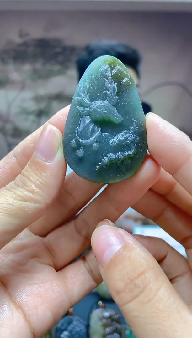 颈饰未镶嵌和田玉1