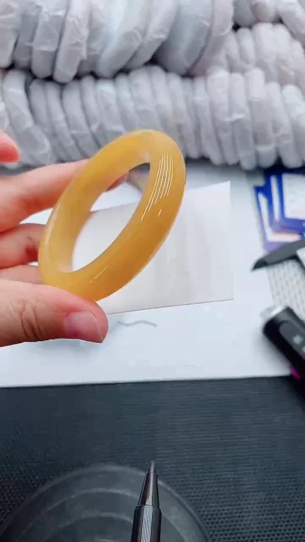 未镶嵌手镯石英质玉97-55-56