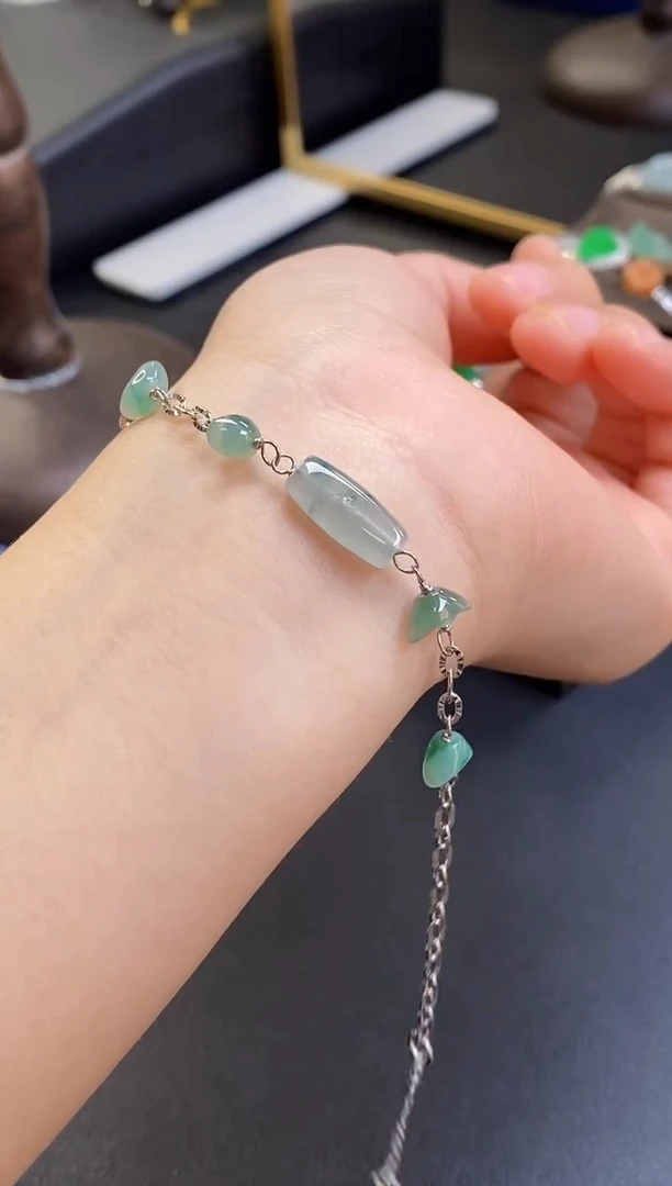 颈饰银S925镶嵌翡翠19576