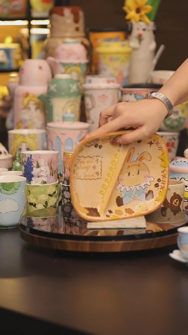 景德镇釉下彩绘设计师款式陶瓷