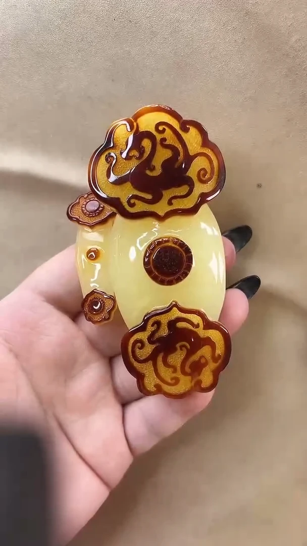 琥珀颈饰未镶嵌吊坠
