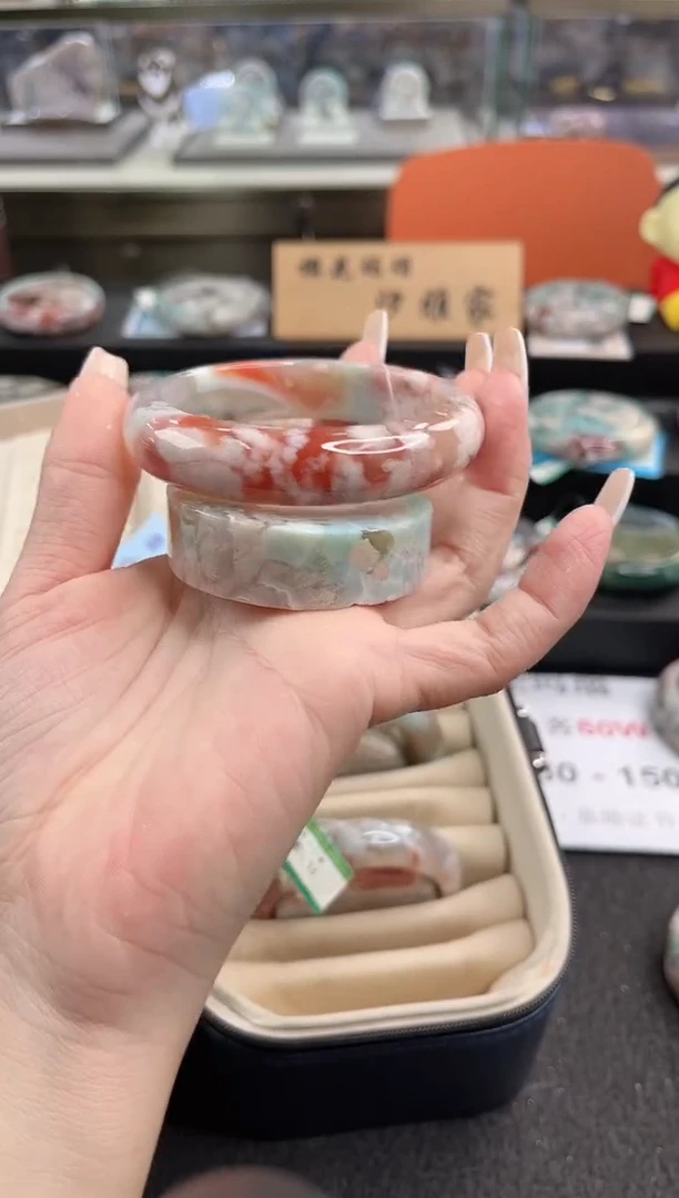 未镶嵌手镯石英质玉尘*丷圈口（赠品镯心）