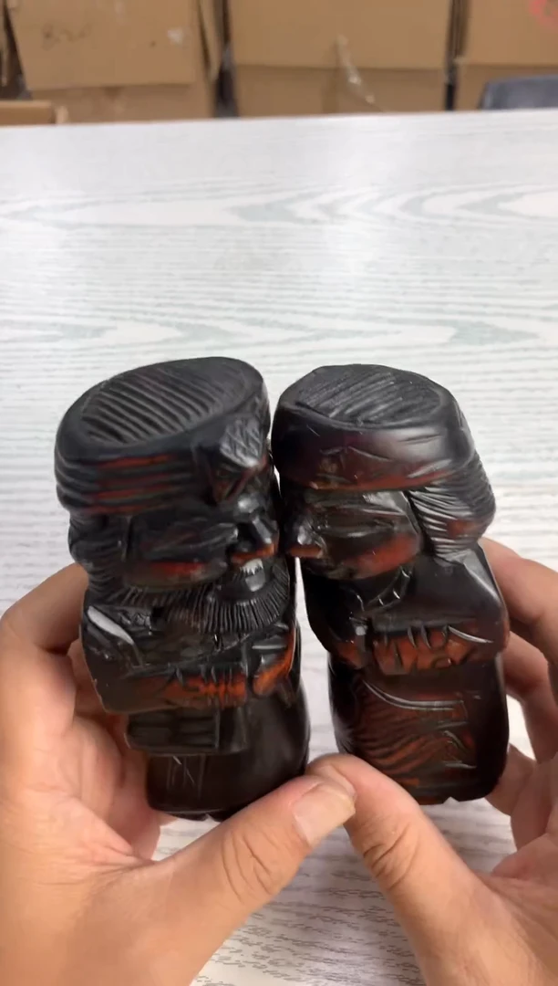 默认微瑕，不退不换，介意勿拍