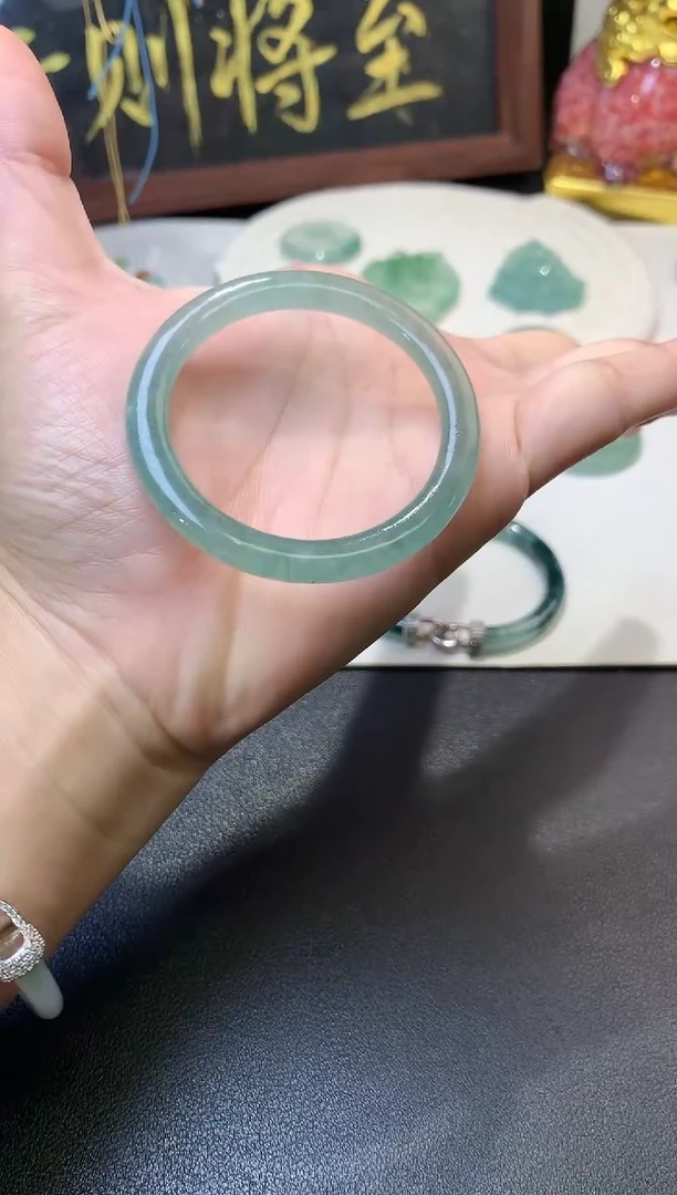 未镶嵌定制翡翠毛货