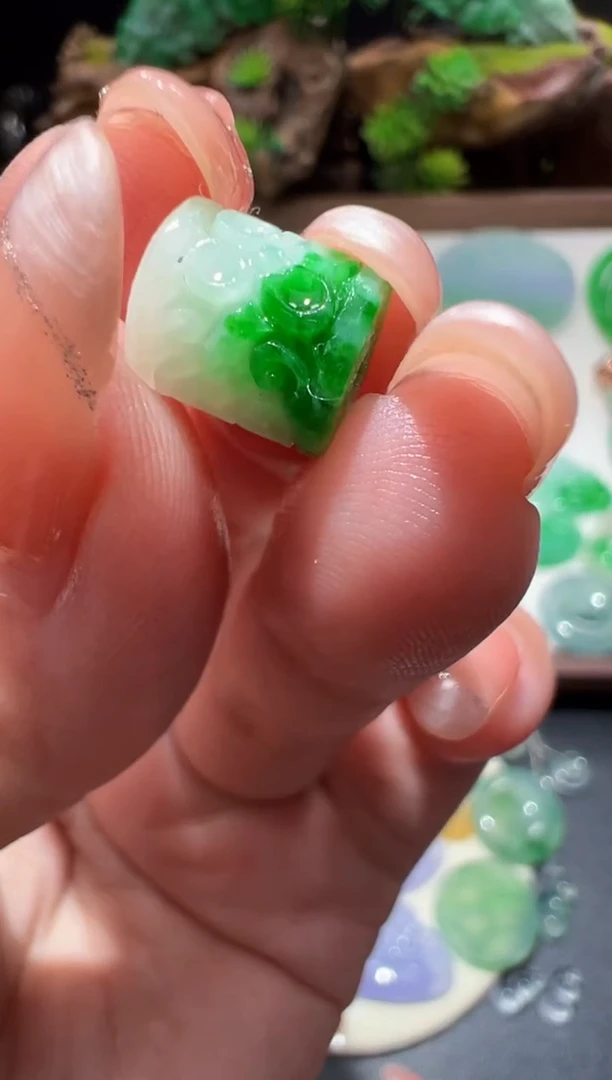 未镶嵌定制翡翠单珠
