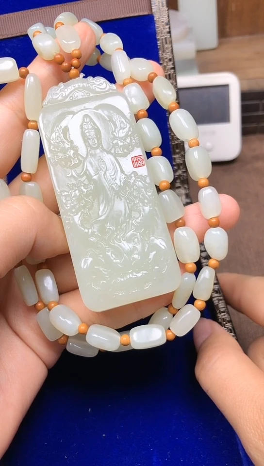 和田玉未镶嵌颈饰陶*国陶爱国