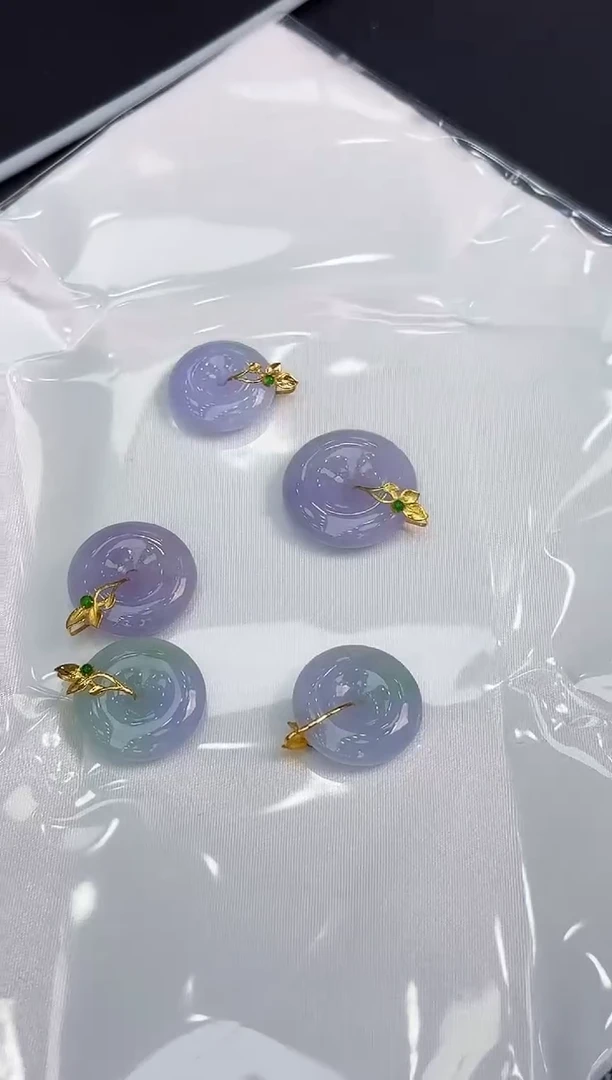 【闪购商品】翡翠颈饰18K金镶嵌多样性发其一