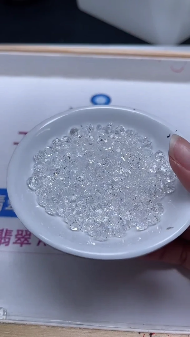 未镶嵌珠宝半成品水晶C741白水晶鼓珠切面4*6mm30颗8.8元