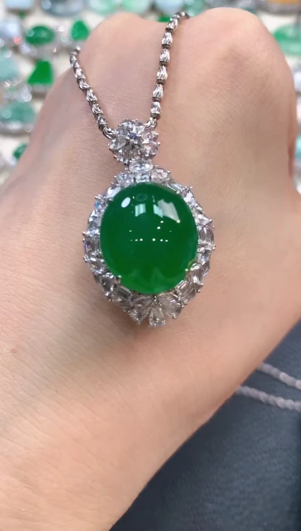 【闪购商品】翡翠吊坠(不含链)18K金镶嵌m64