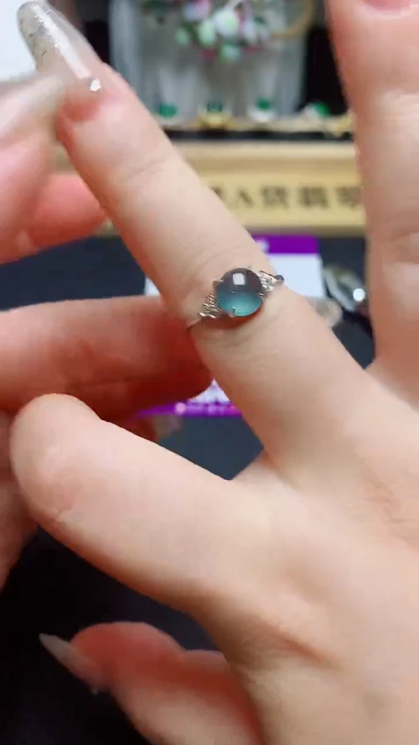 翡翠戒指银S925镶嵌天然翡翠A货s925银镶