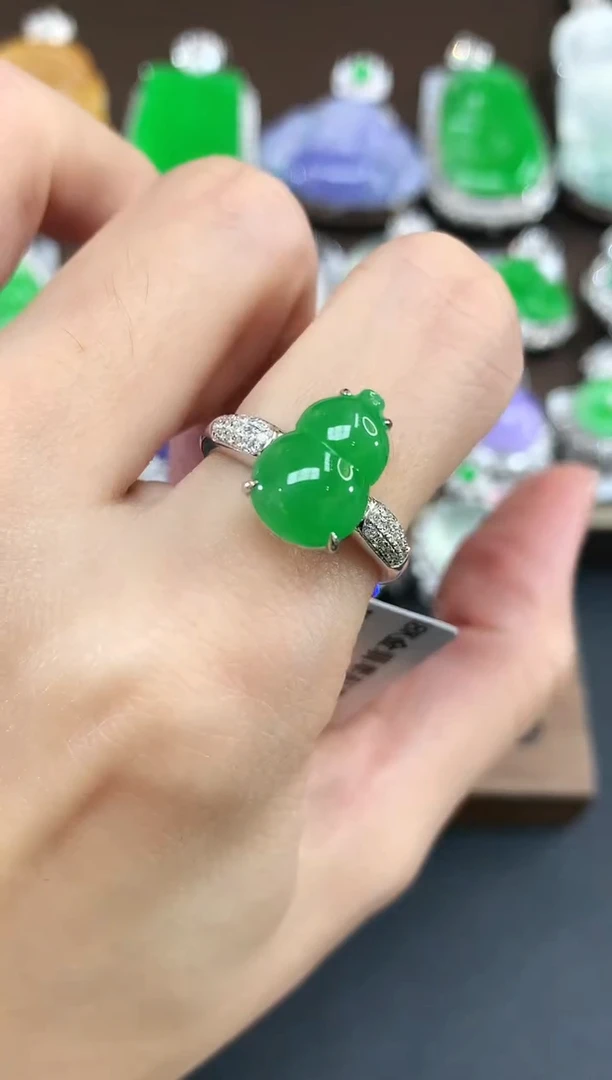 18K金镶嵌戒指翡翠259|