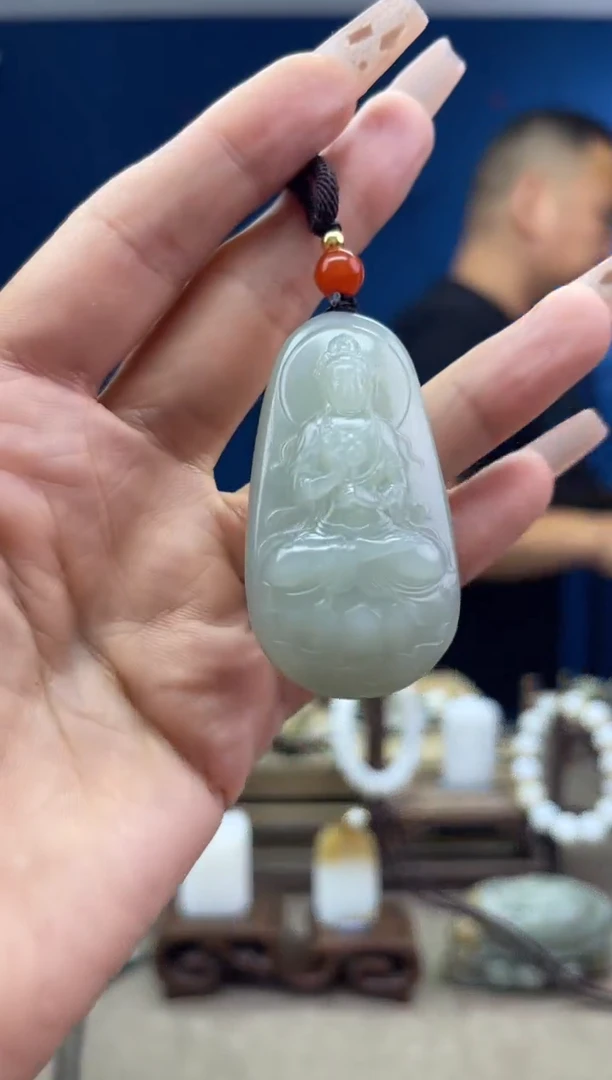 和田玉未镶嵌颈饰1