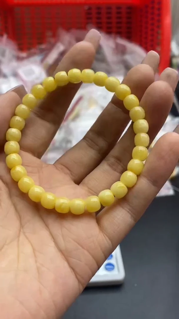 琥珀未镶嵌珠宝奇石1081
