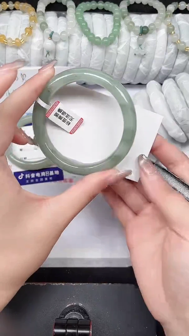 未镶嵌手镯石英质玉69-59/60