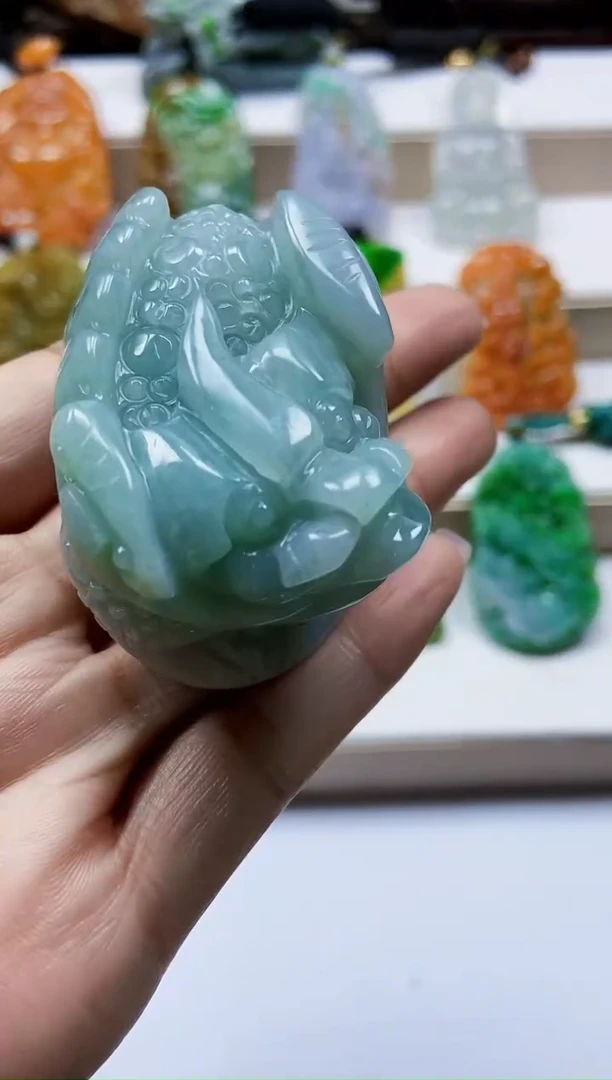 颈饰未镶嵌翡翠翡翠A货