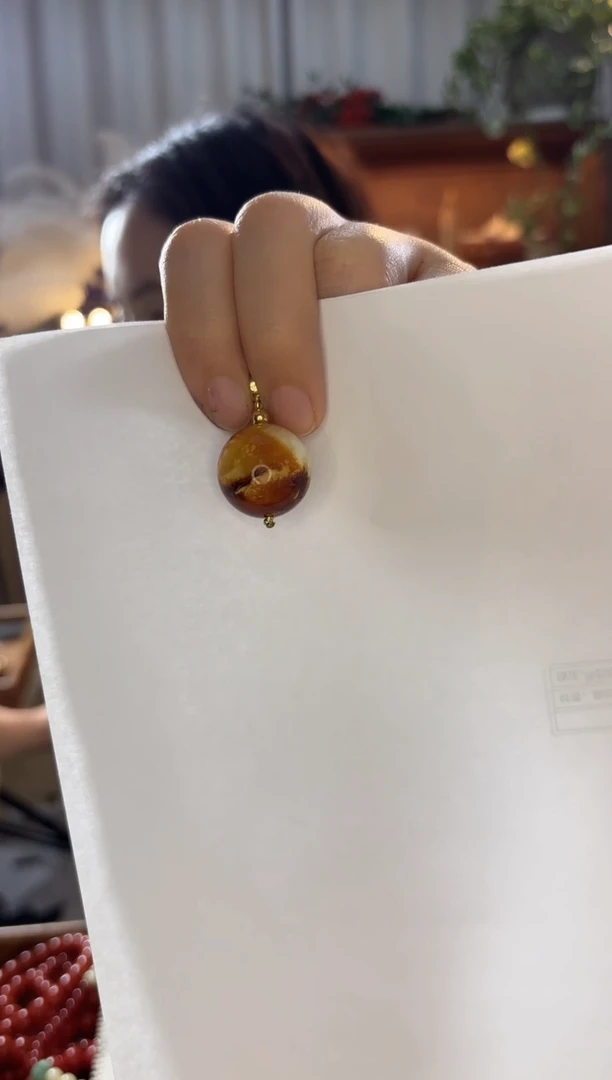 蜜蜡颈饰未镶嵌蜜蜡沁色精品吊坠
