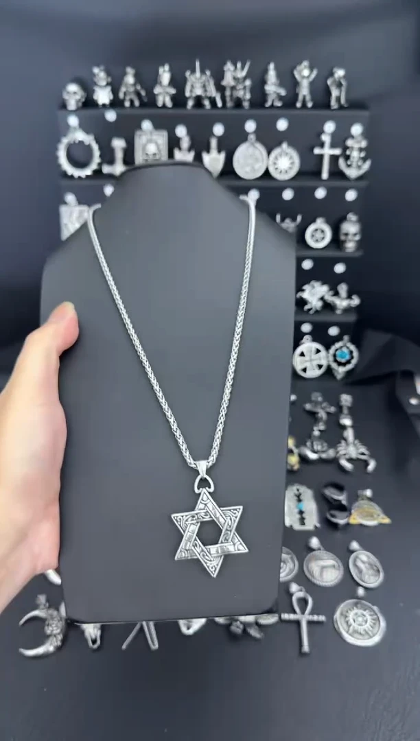 钛钢树脂六芒星吊坠搭配龙骨项链60CM长